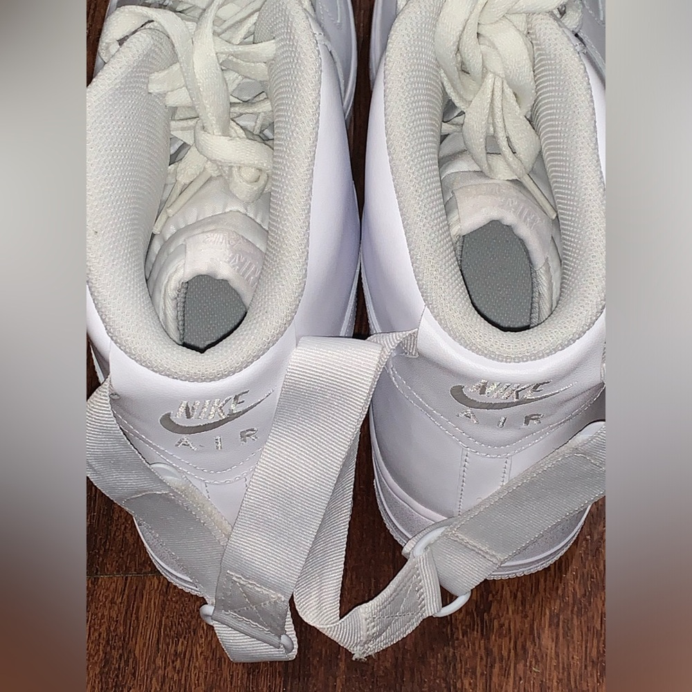 Nike size 16 shoe - Picture 9 of 15